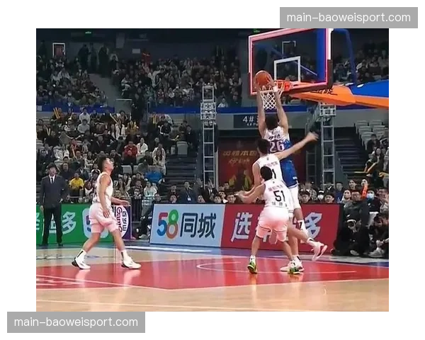 广东华南虎主场大胜新疆伊力特，周琦独揽30分20篮板